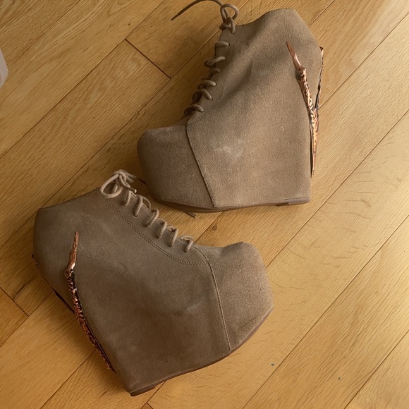 Jeffrey Campbell Damsel Claw Tan Wedge Boot - Picture 2 of 9